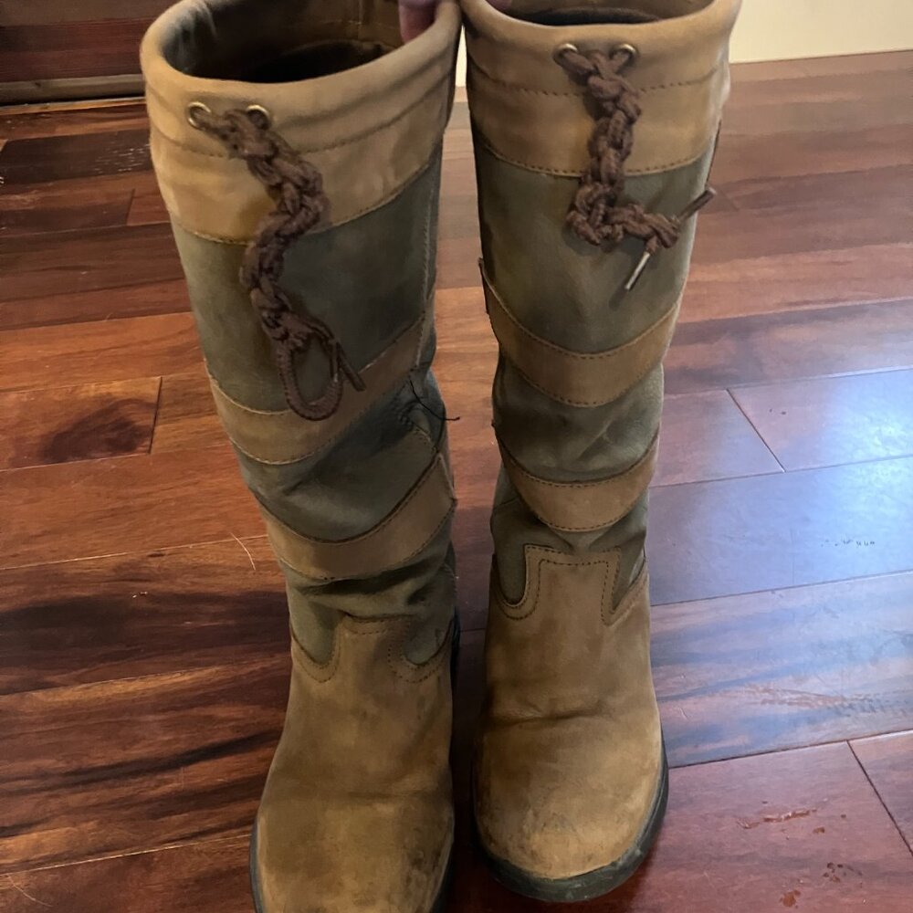 Dublin womens waterproof  knee high winter boots- Size 7